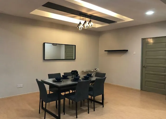 Meena\'S Apartment @ The Quintet